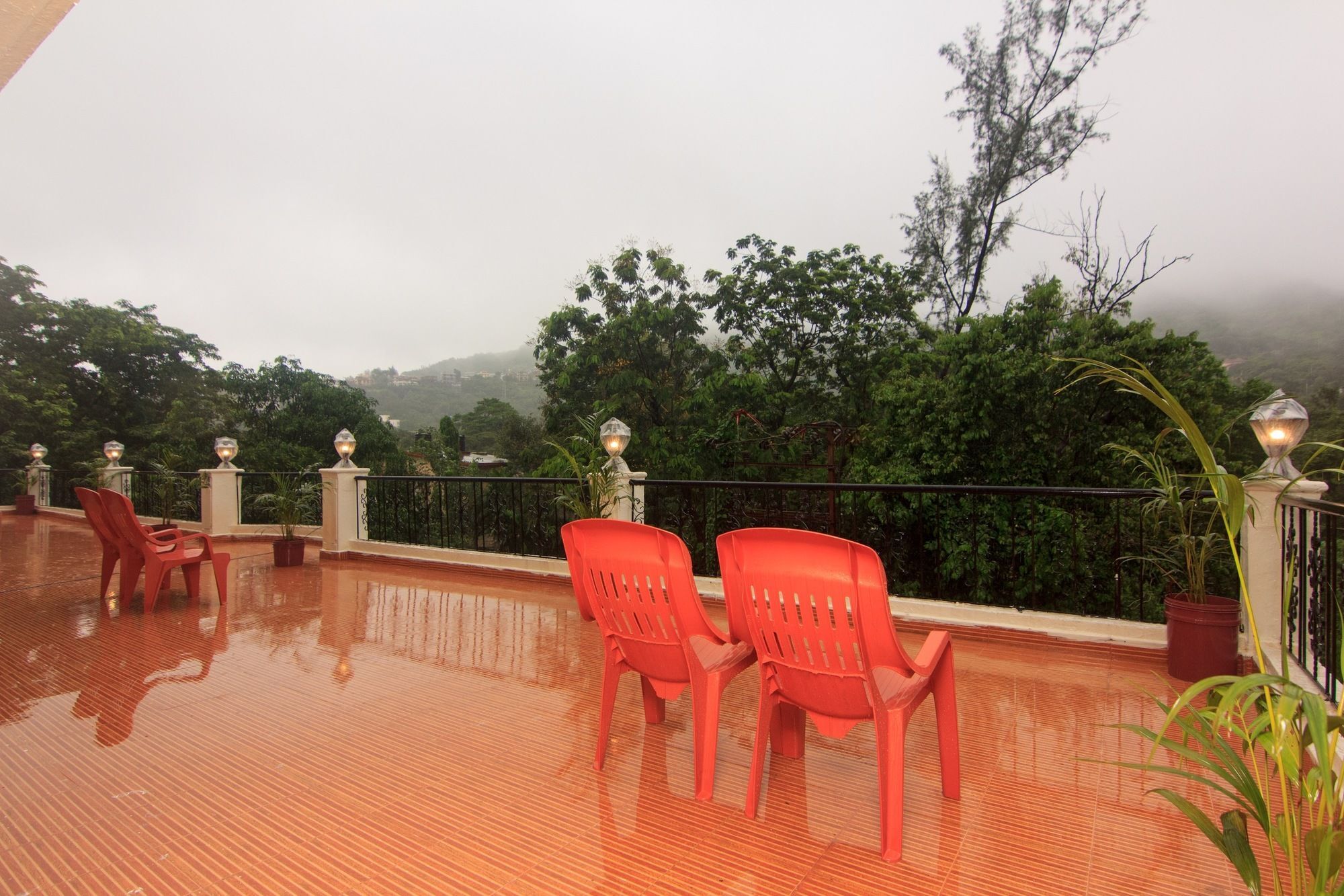 Oyo 9806 Hotel Arvi Lonavala Εξωτερικό φωτογραφία