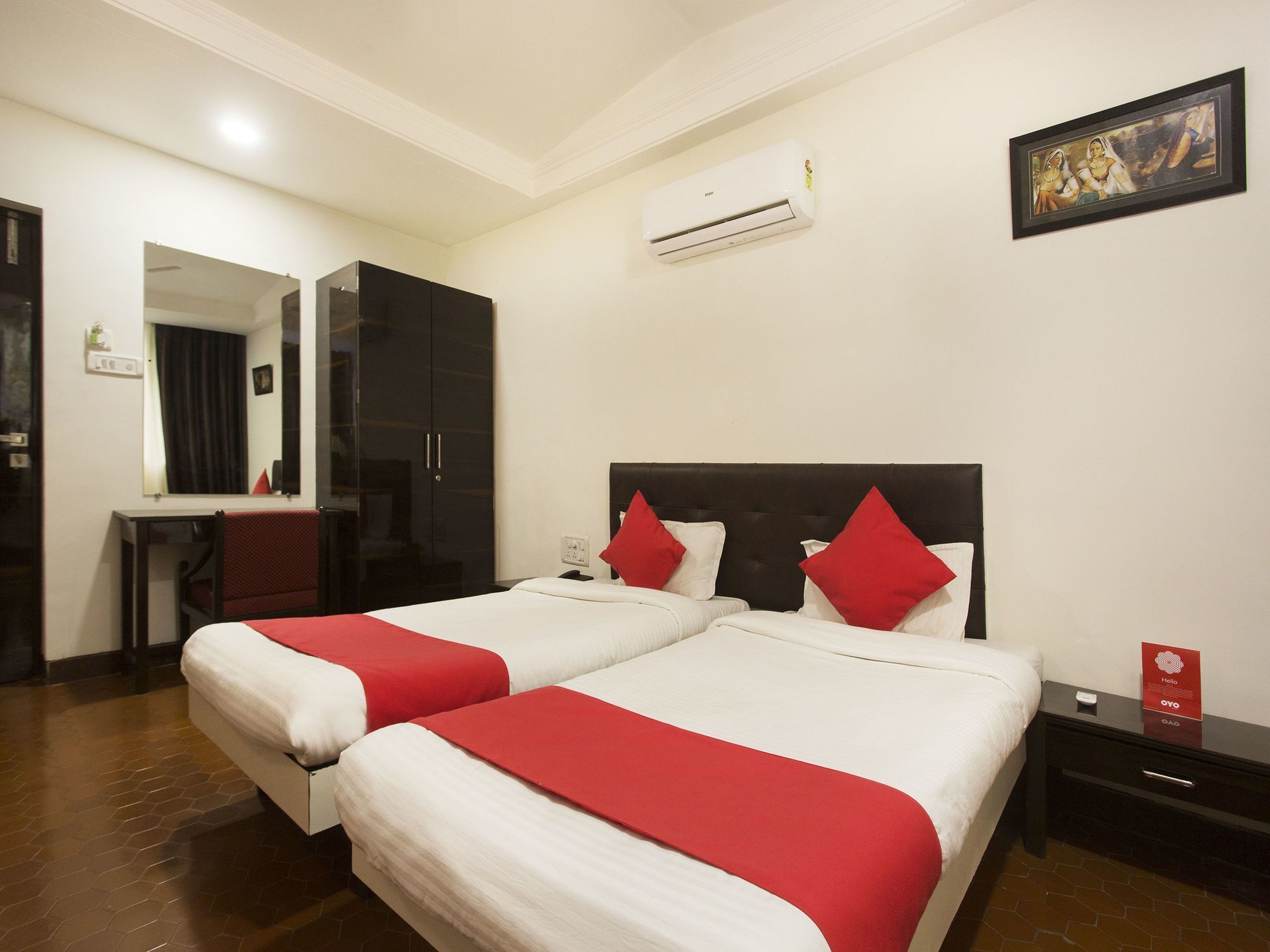 Oyo 9806 Hotel Arvi Lonavala Εξωτερικό φωτογραφία